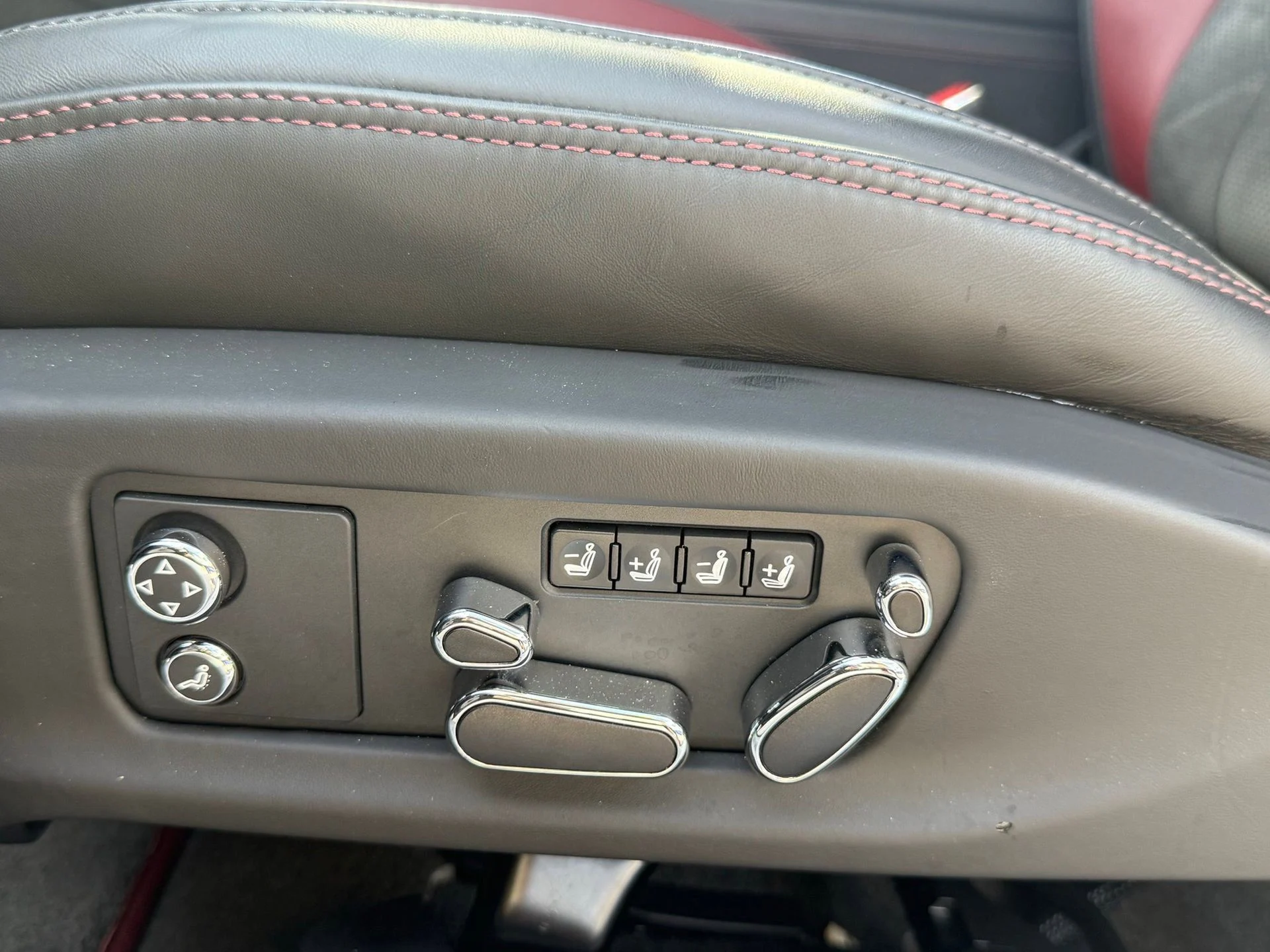 mph030_1049195568_01d864c35d9e49eeb855fe3fc2ddcdf4_cceb00eb1f