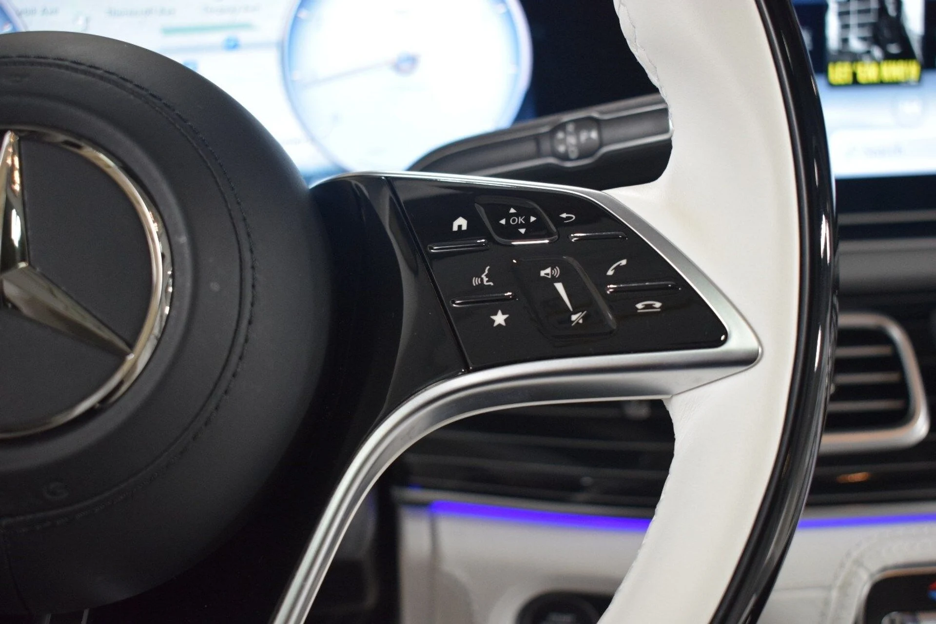 mph030_1063075736_9c40cc99834b67d6b10126211335fcdax_316955eaed