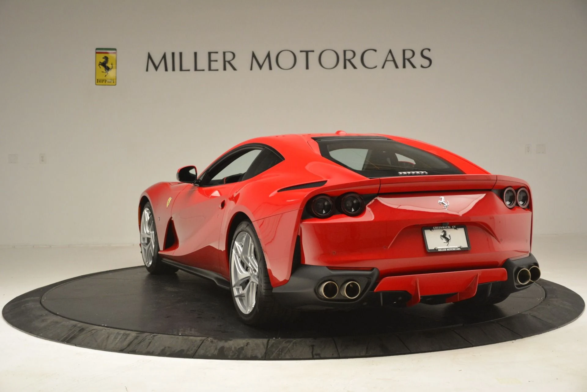 mph030_1063146984_Used_2018_Ferrari_812_Superfast_1782848495_f80a80e922