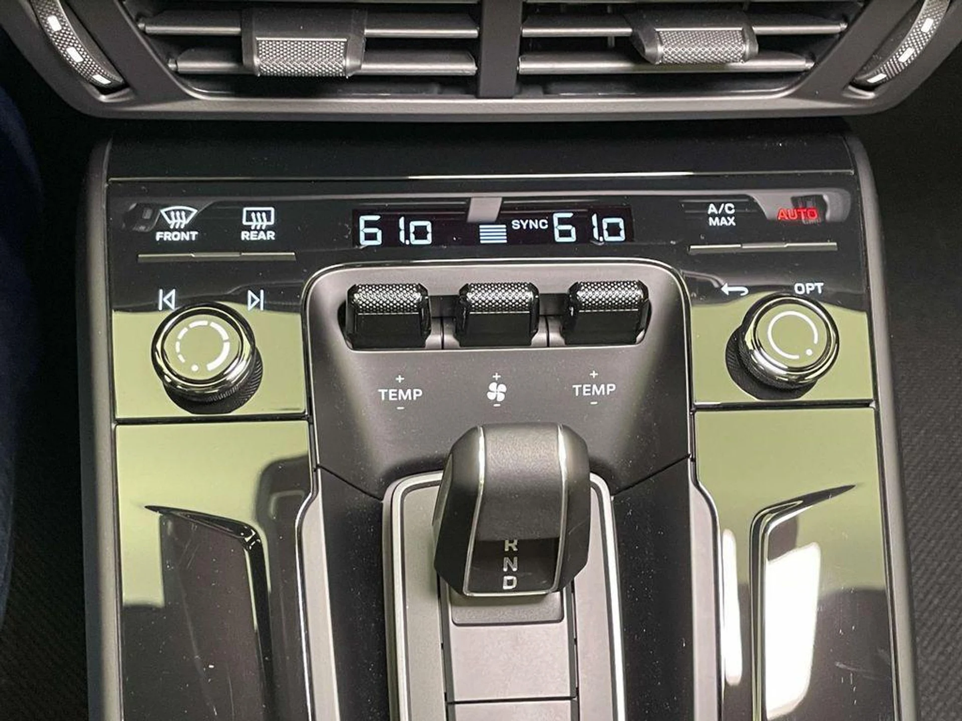 mph030_106530002_D_Bo3_W_Oy9_Iqa_D6p_N_Ig_G03_s_QEKJM_19276f24a4