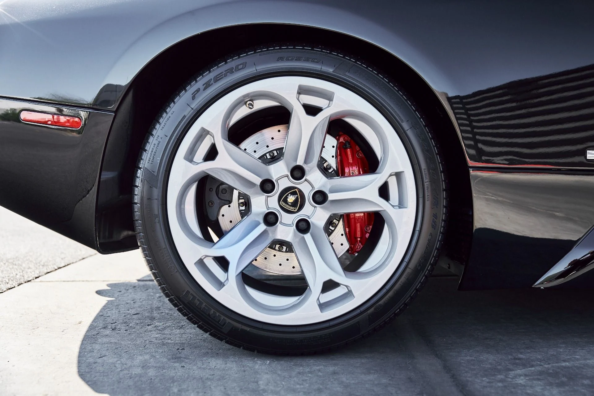 mph030_1073485004_Used_2006_Lamborghini_Murcielago_Base_1773347250_ef49c4b280