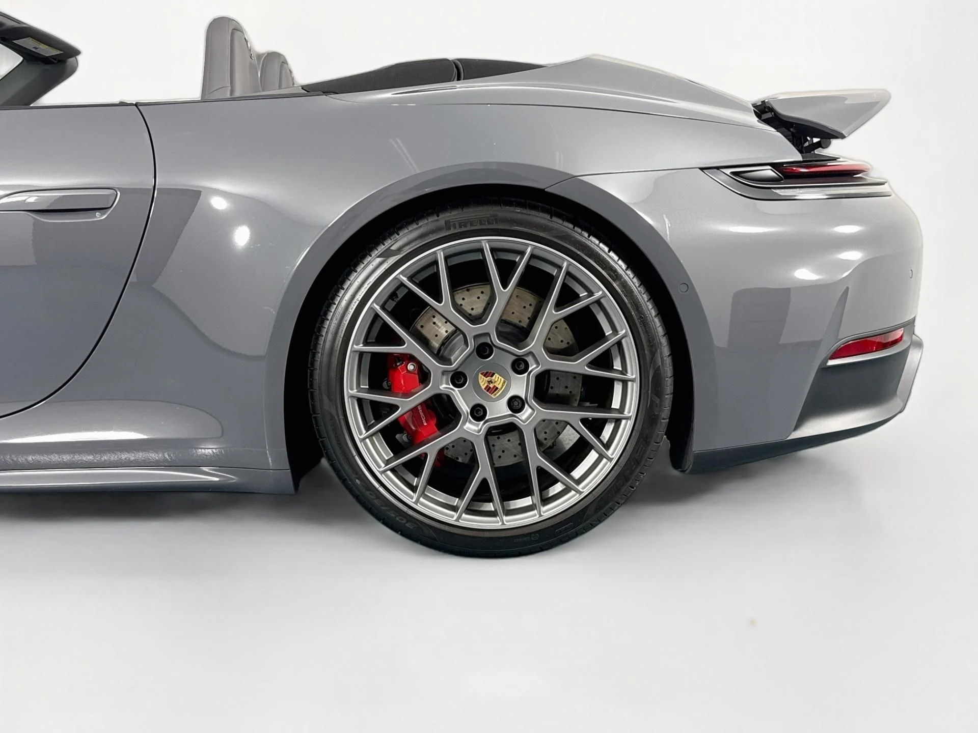 mph030_1077643930_Used_2025_Porsche_911_Carrera_S_1785951035_8167ab0718