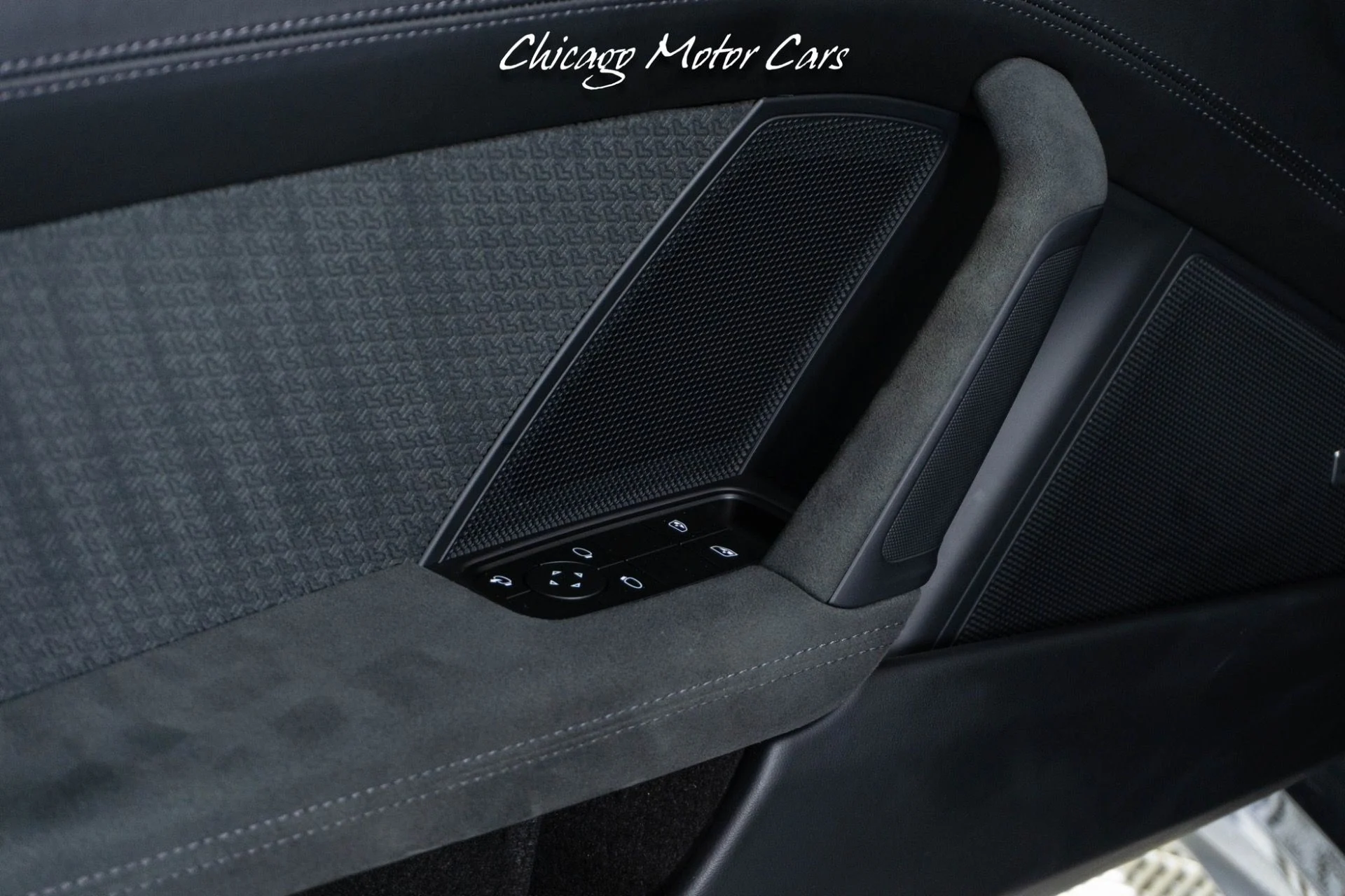 mph030_1077813030_13067_p31_l_e5867b85f4