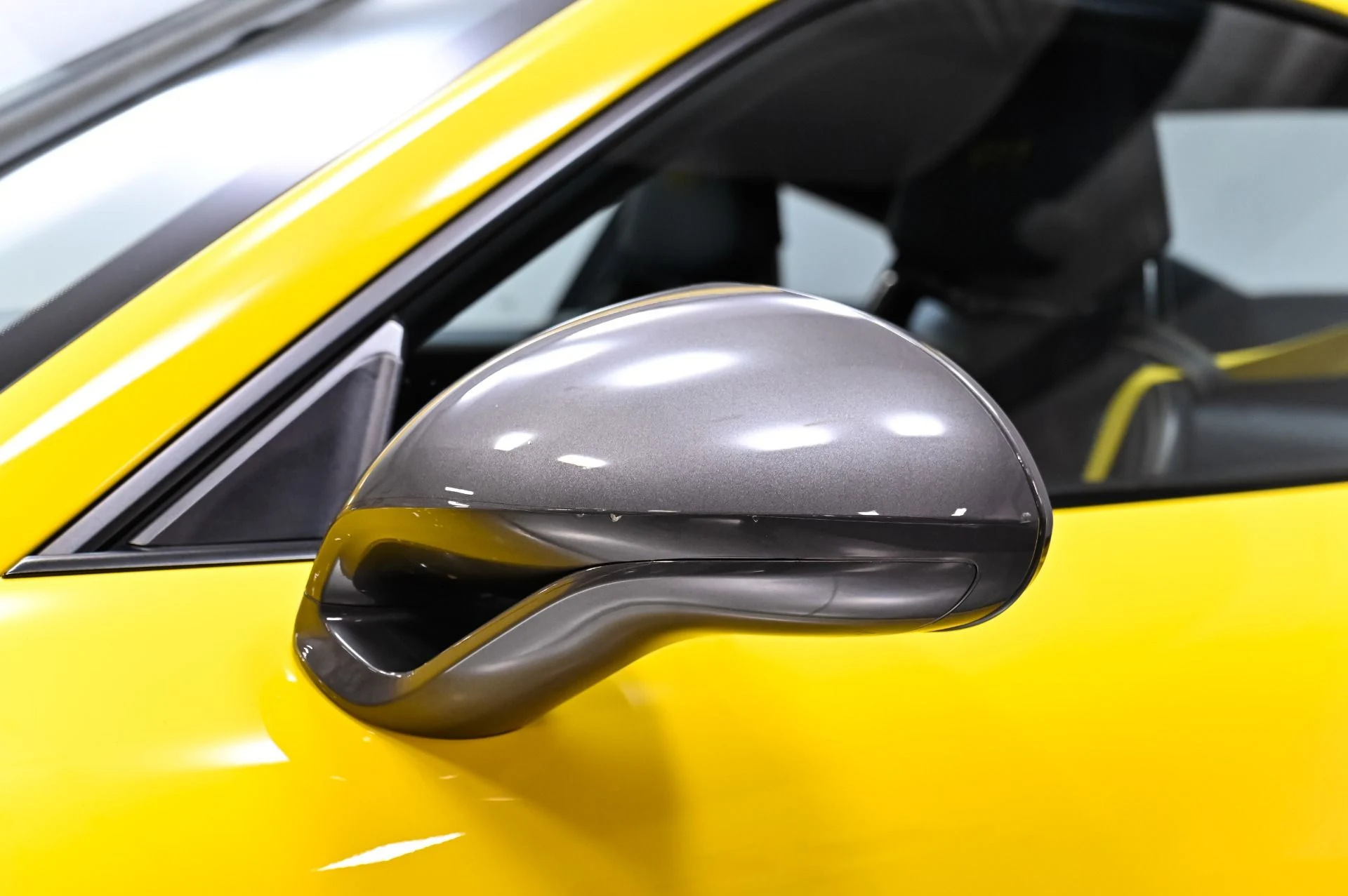mph030_1081189032_Used_2018_Porsche_911_Carrera_T_1790277713_839ca2f8b7