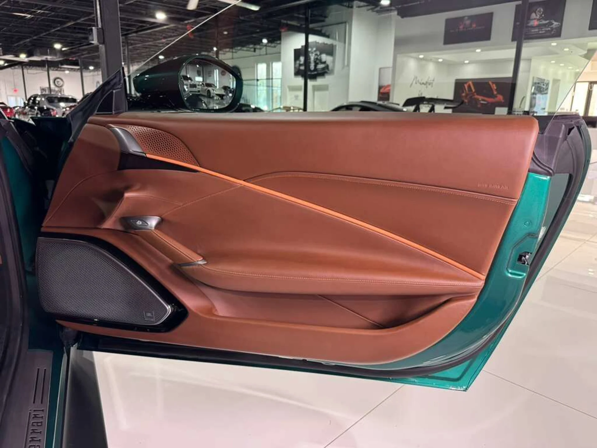 mph030_1086278986_394dc6c24723bf0a16b2e5a0f0d1d8e3_8860642d92