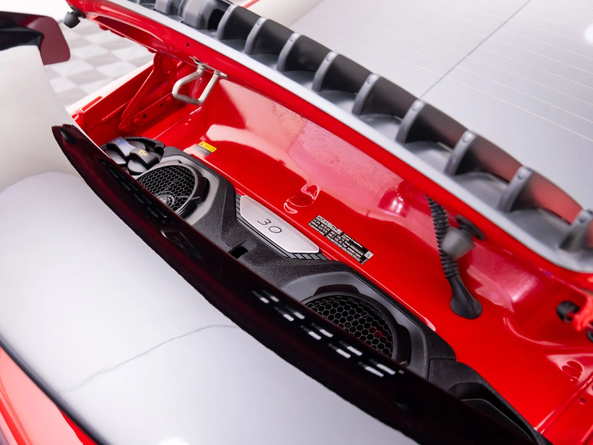 mph030_1101448472_9079a21d925a298b20cc112b497eb560x_af12f7c0ea