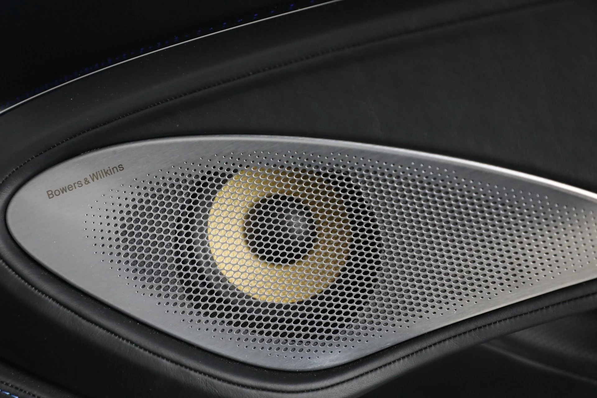 mph030_1103061901_Used_2021_Mc_Laren_GT_Luxe_c4ac62251d