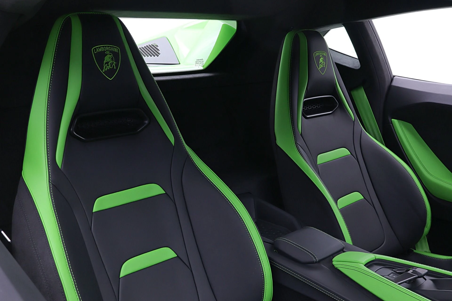 mph030_1106077192_New_2026_Lamborghini_Temerario_4fd7fe023e