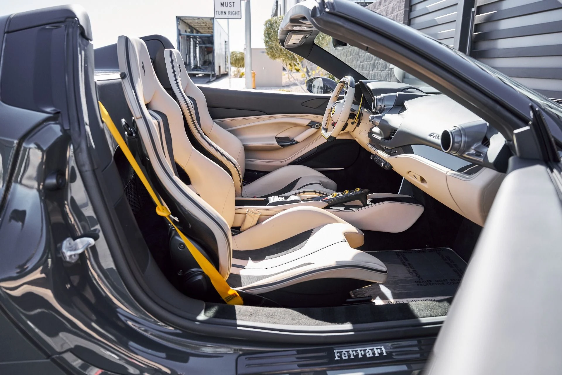 mph030_1107336362_Used_2022_Ferrari_F8_Spider_Base_1768868413_d352838e19