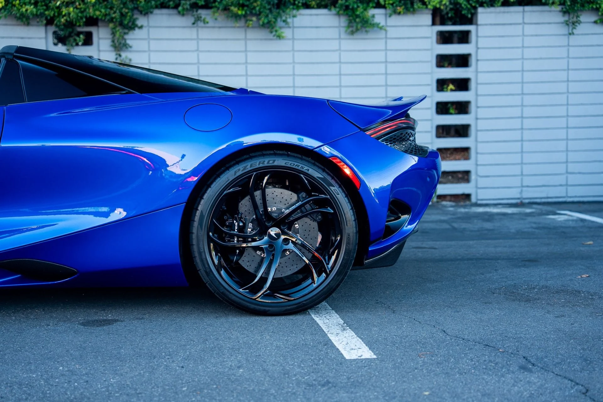 mph030_1122829903_Used_2024_Mc_Laren_750_S_Spider_1764028918_5c3c05c0b7