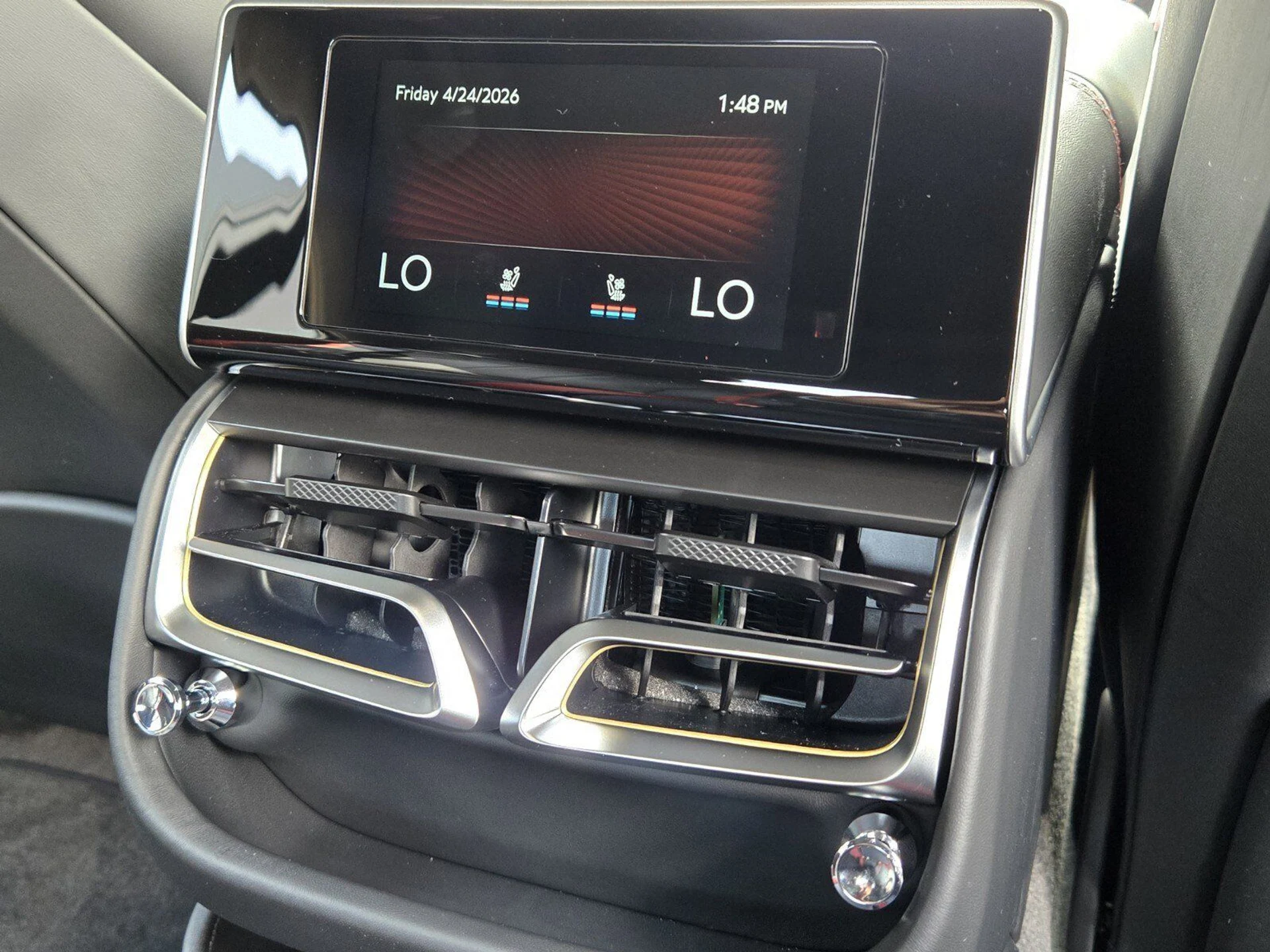 mph030_113252716_f82091d3e0283576e0b93194906ed156x_7ac20dd83f