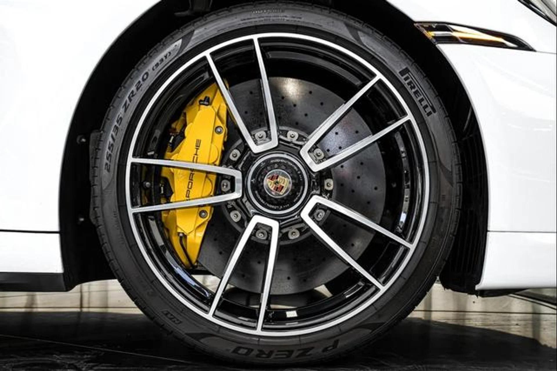 mph030_1136061698_Rnx_Sv_Gvtm_Gd_K70_DG_6k_ETD_Ug_H6_VQ_4d518c9f97