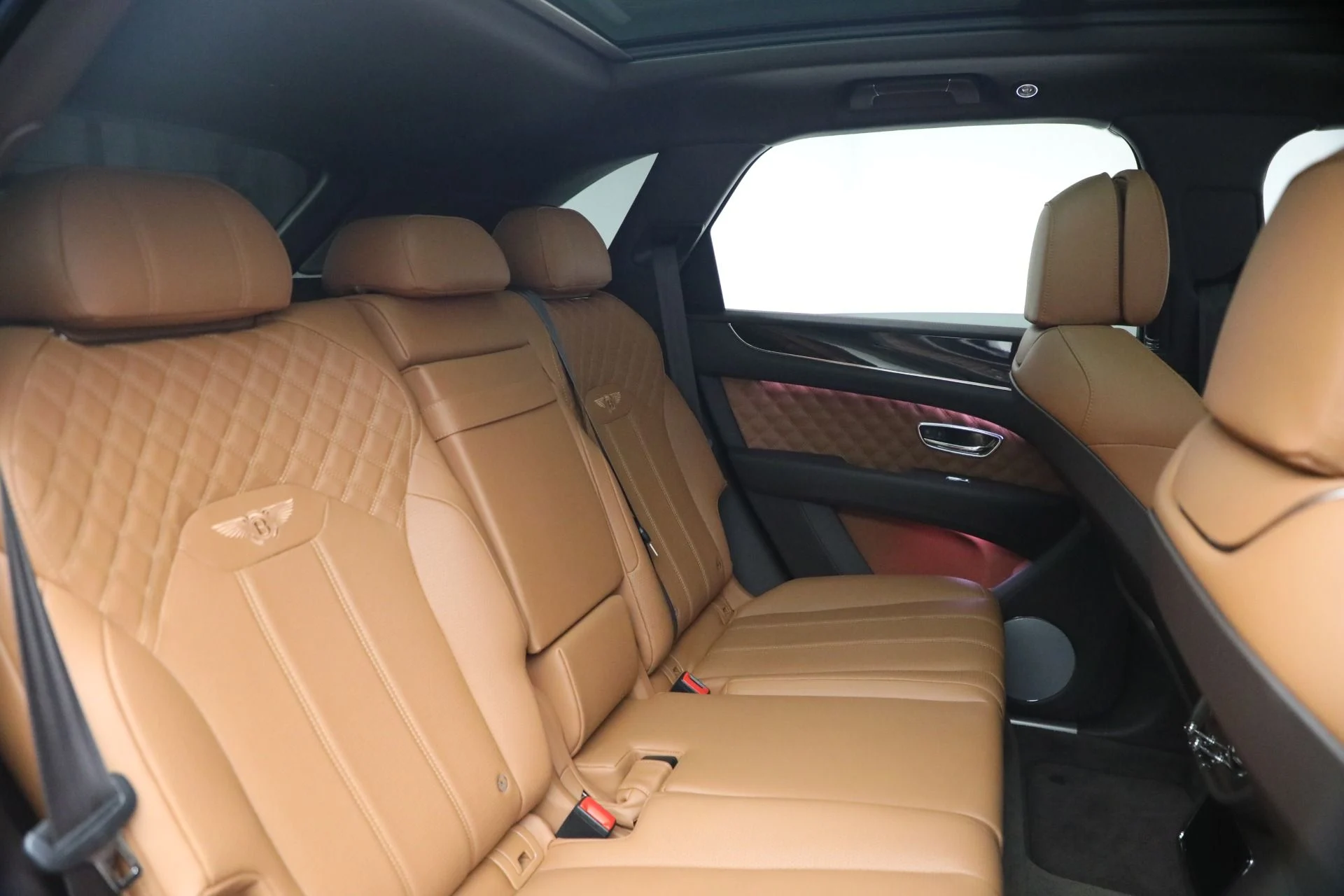 mph030_1137004738_Used_2021_Bentley_Bentayga_Speed_1787670236_ab8772c05c