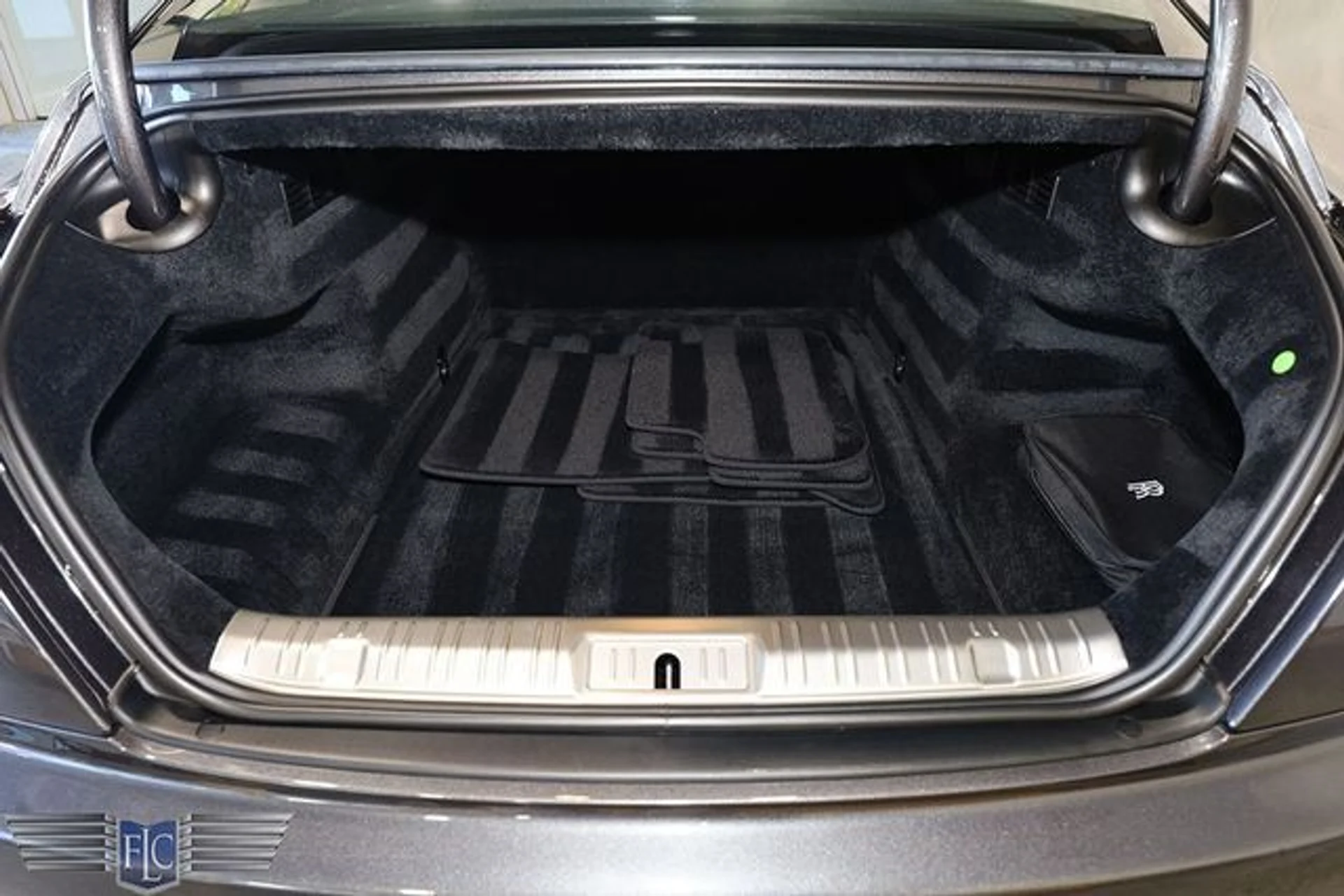 mph030_1138477601_used_2019_rolls_royce_wraith_coupe_9689_22263215_35_640_d00e47b0e4