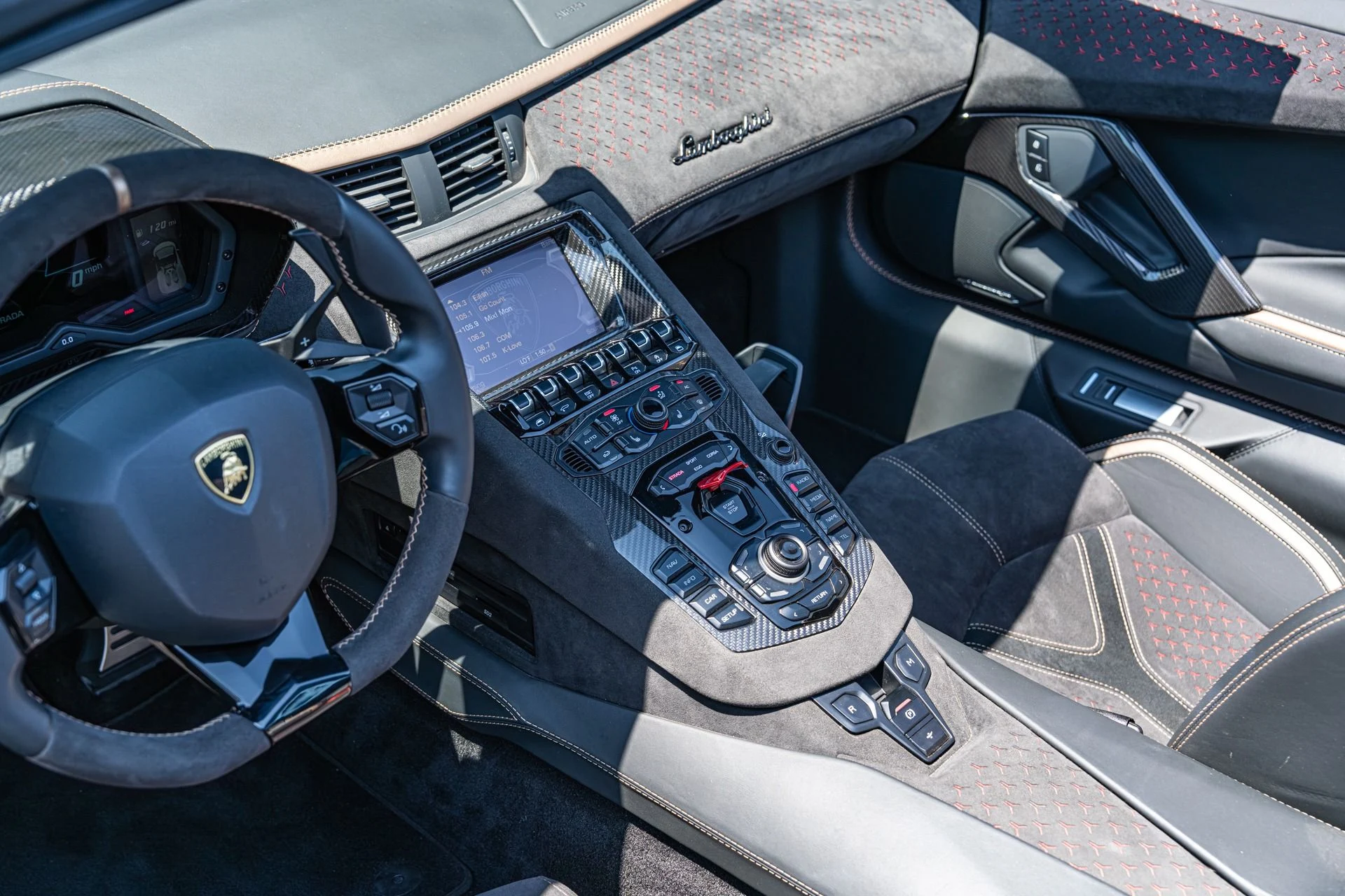 mph030_1145039656_Used_2022_Lamborghini_Aventador_LP_780_4_Ultimae_1755037008_ea3e62e401
