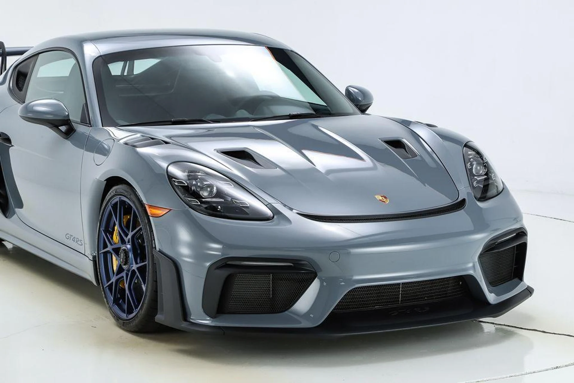 mph030_114860460_Ep_S_Xa_VFF_Vx_J_By_Ch_I_Uee_DZ_JKF_Ac_a4a1d25ef5