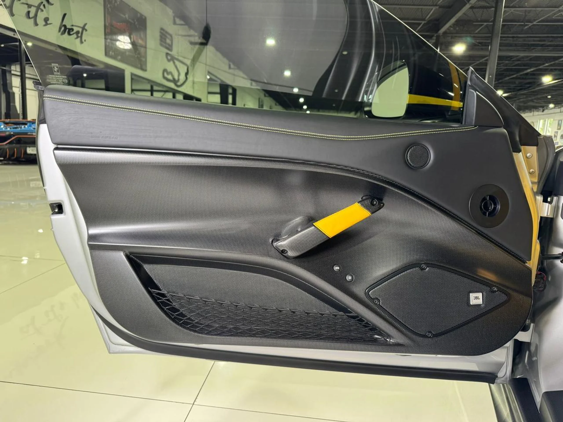 mph030_1148932539_2445422b044bb54fbfcab25c5a80628c_56195821ec