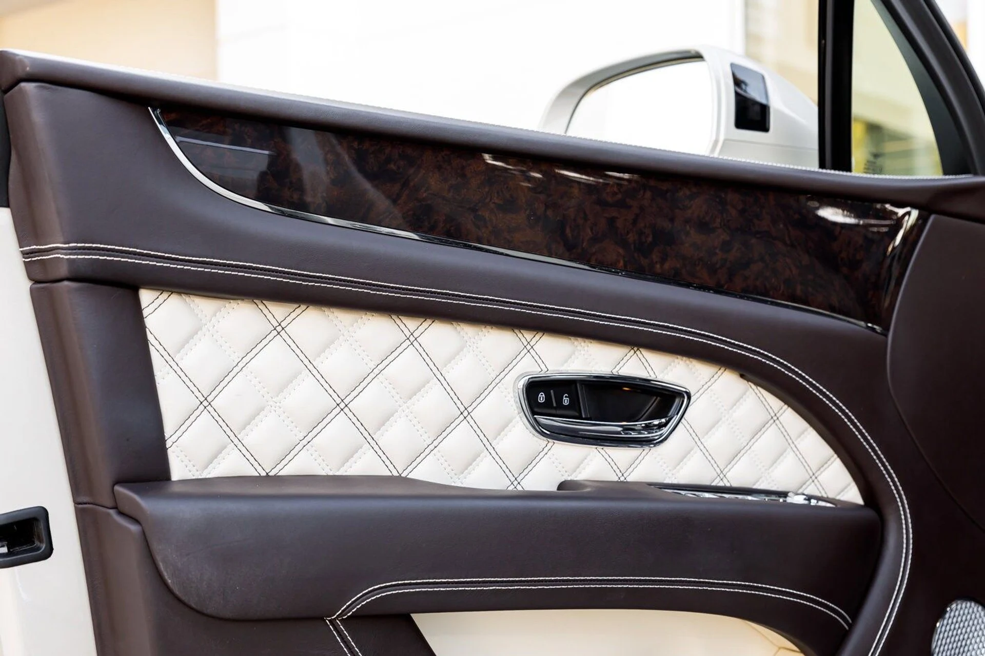 mph030_1151152806_084be4f7368471029a7bcfab68c86f04x_31b8236f7b