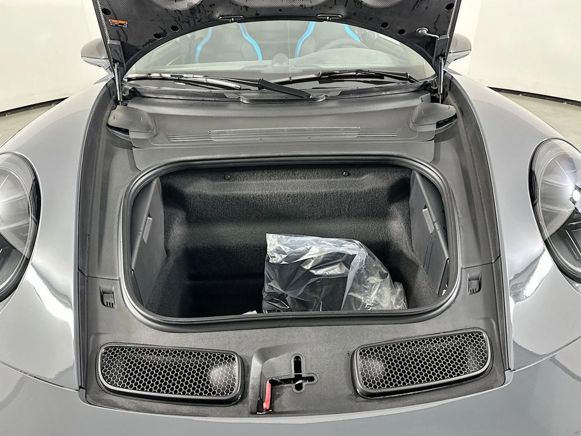 mph030_1151801882_2e18feb44def56758abc7f36a7397d55x_a6ecf5ee37