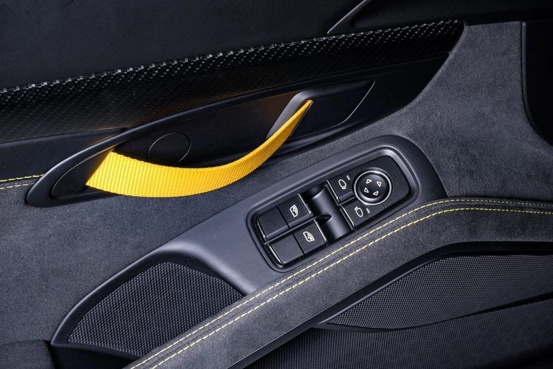 mph030_1166057588_245eabd73956f75480e2672b27336a07x_b1f365ecce