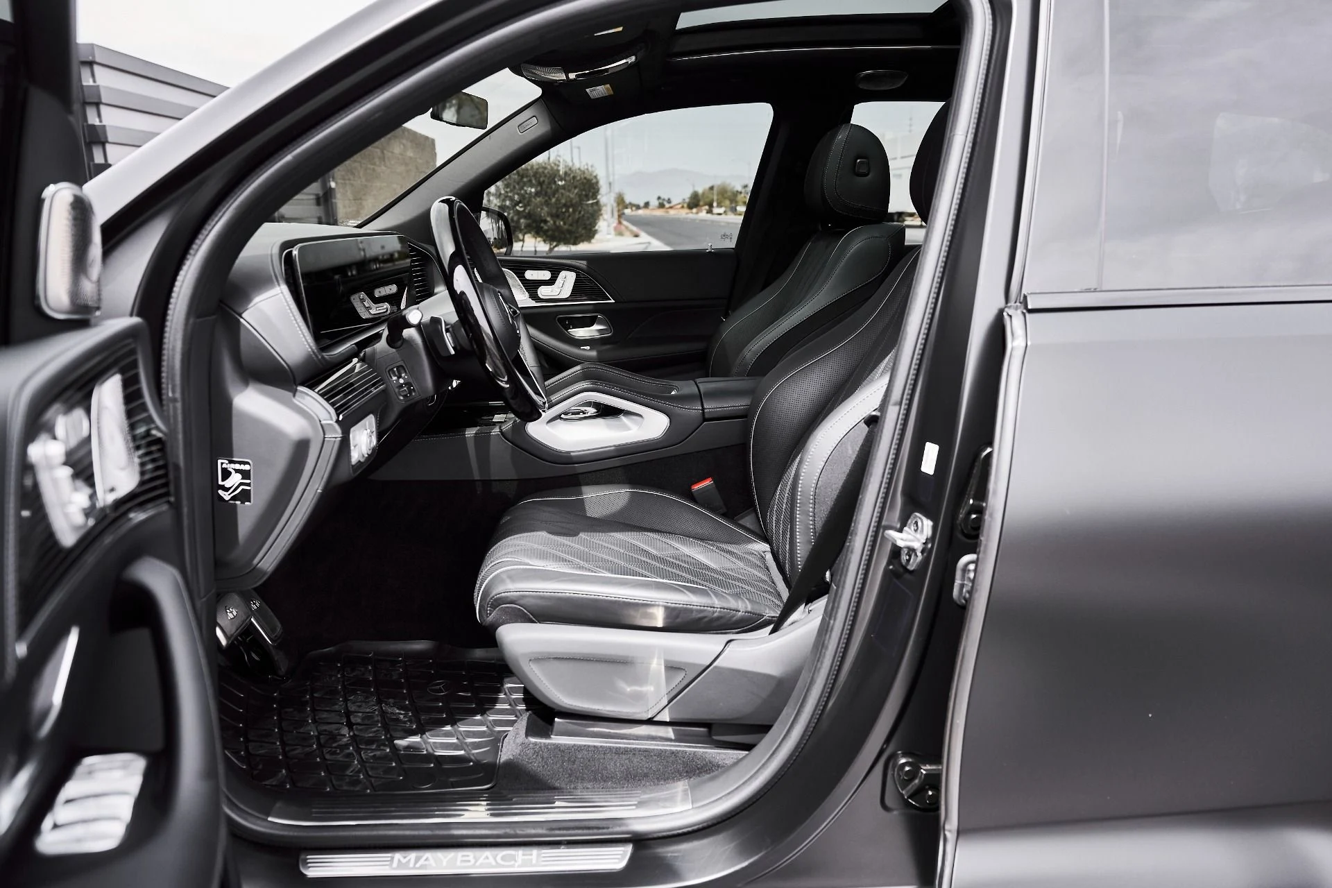 mph030_1176933477_Used_2024_Mercedes_Benz_GLS_Maybach_GLS_600_1776550595_f07e4a9924