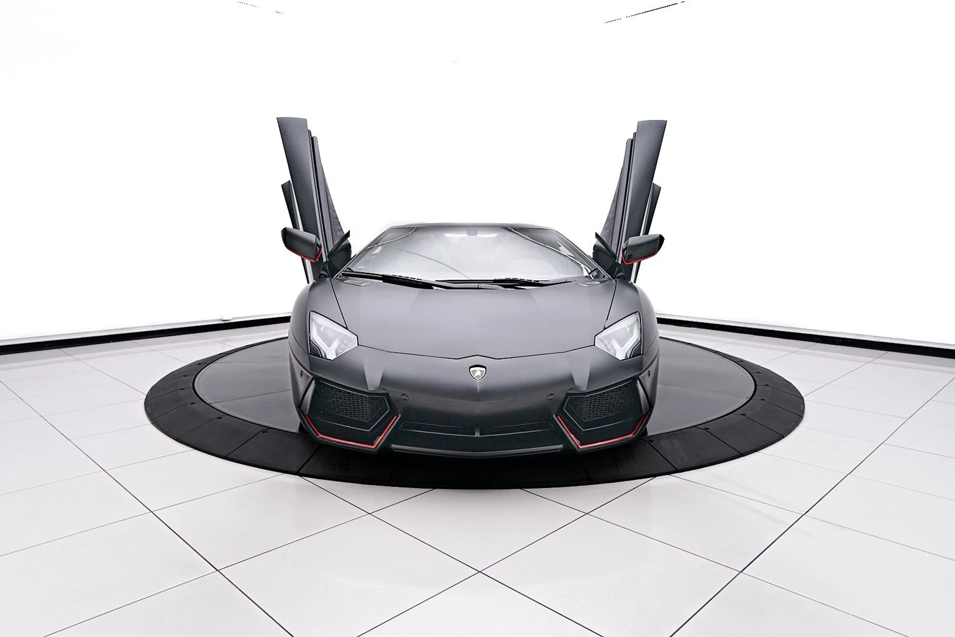 mph030_1179038509_Used_2016_Lamborghini_Aventador_LP_700_4_1745086156_fcdda5bcf3
