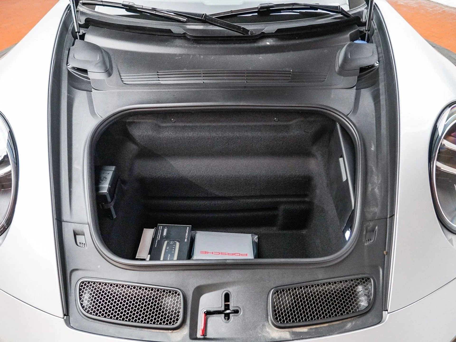 mph030_117963051_8fabc1999cc1e921423065aa1f1f886ax_6182d30001