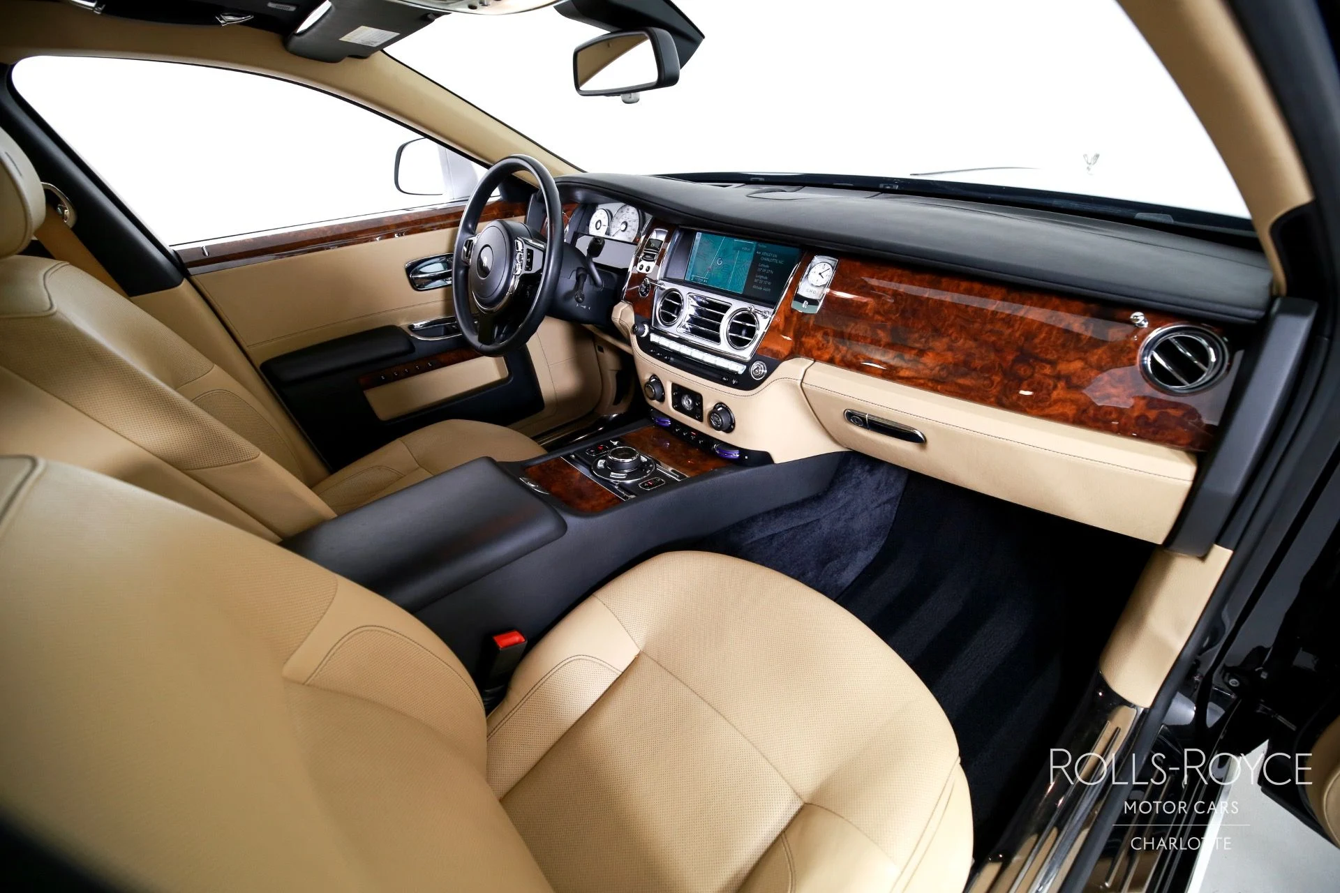mph030_1182555902_Used_2014_Rolls_Royce_Ghost_1757714696_ea856f2974