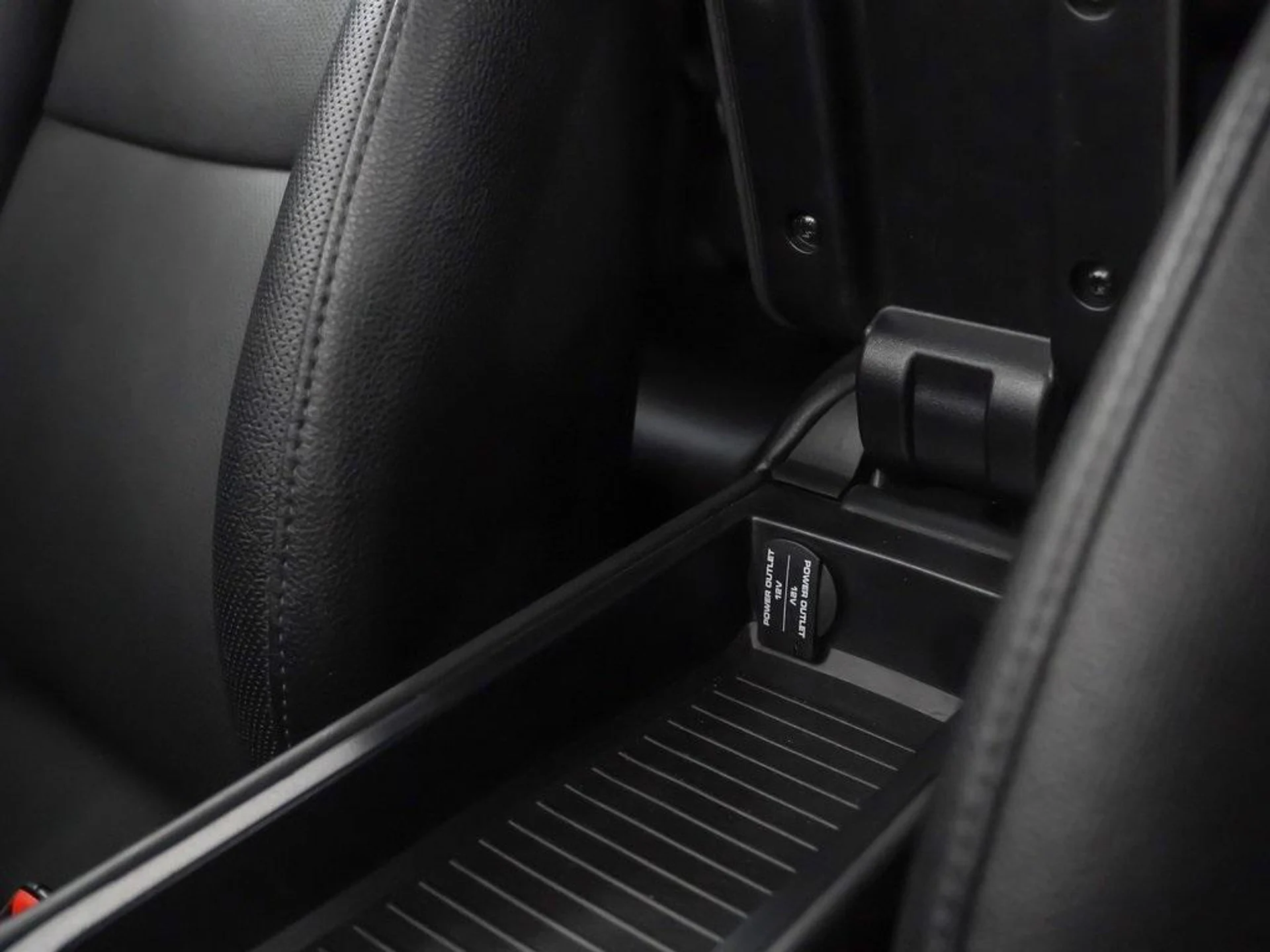 mph030_1188880992_zg1t_G_Hpbs_R8n_Vq5h_D6g7xy_Bijc_7993cbe4b5