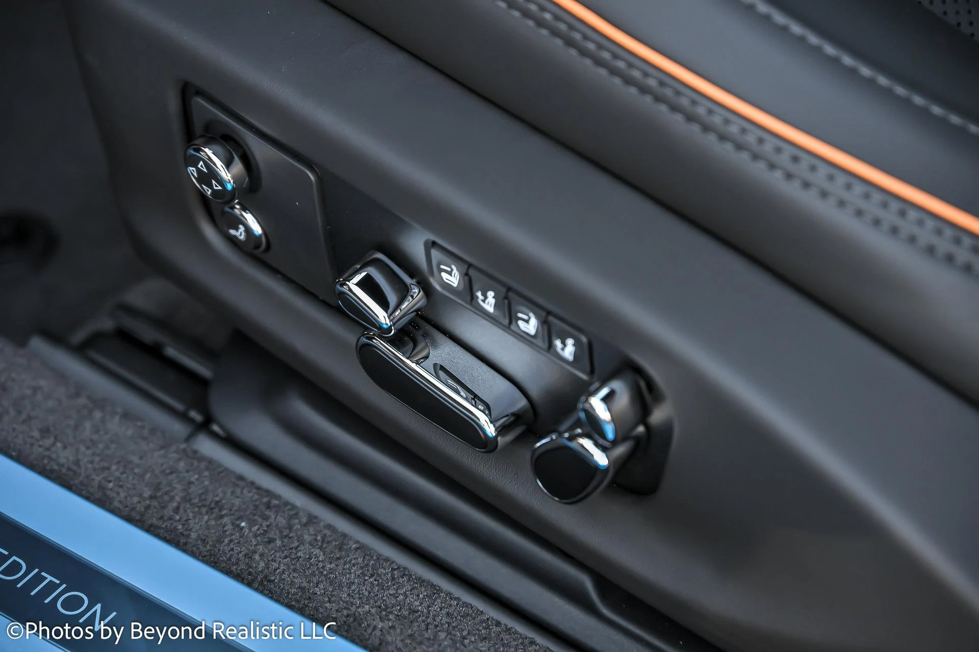 mph030_1189156611_Used_2025_Bentley_Continental_V8_1767433402_ca7686953a