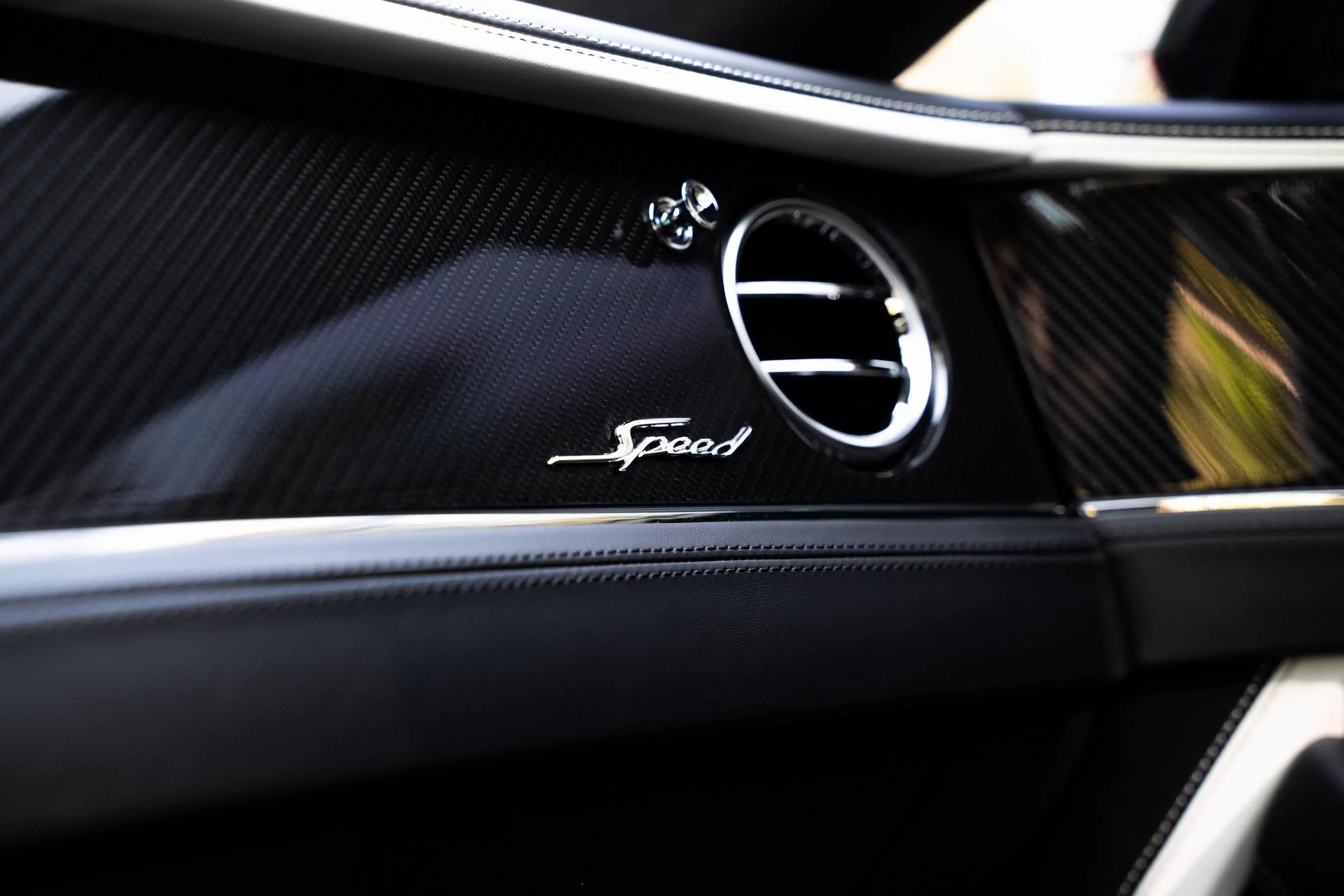 mph030_1189218377_378641171_6735e6207f23428a7cb55bf1_857c3cf352