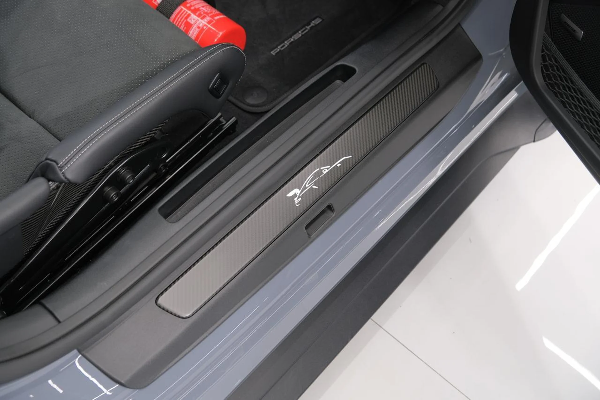 mph030_1192042123_4bb58159c92369cb7e091688f3ec9c3e_04d1dd3cca