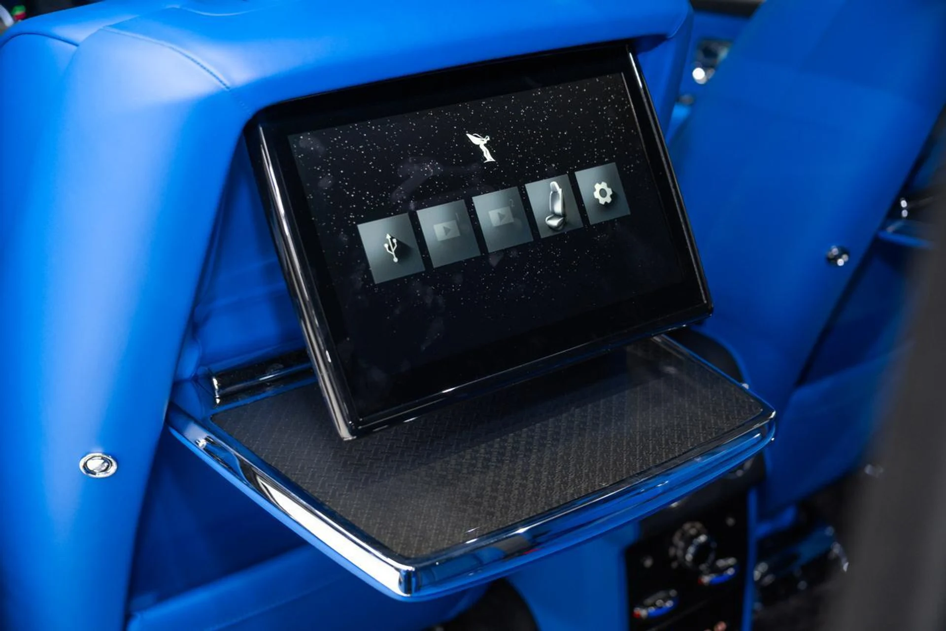 mph030_1194725687_a3dbe7f9d9d7859c50417d0fc419efcd_826eeff302