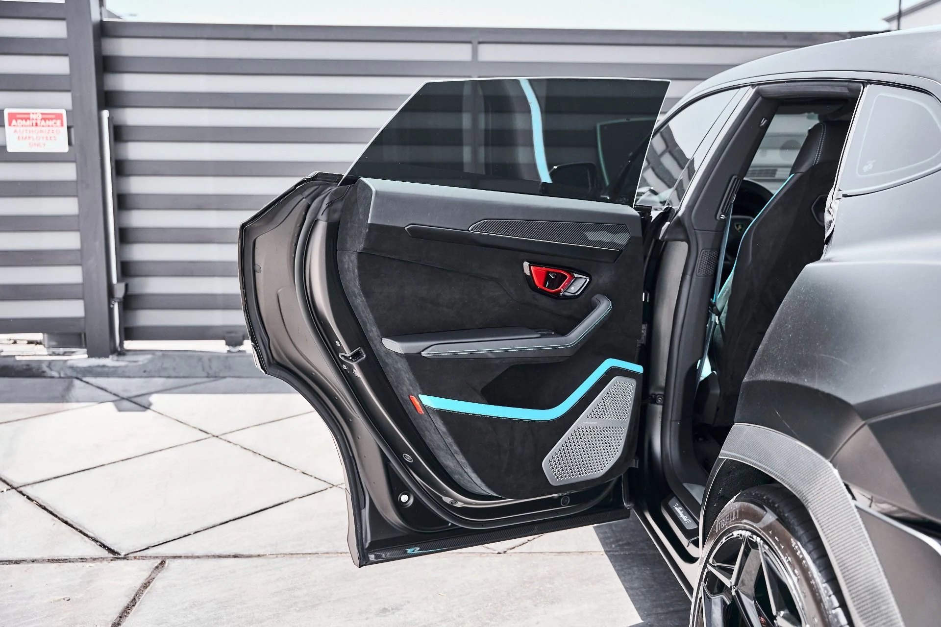 mph030_121128772_Used_2024_Lamborghini_Urus_Performante_1779865494_c93263b10a