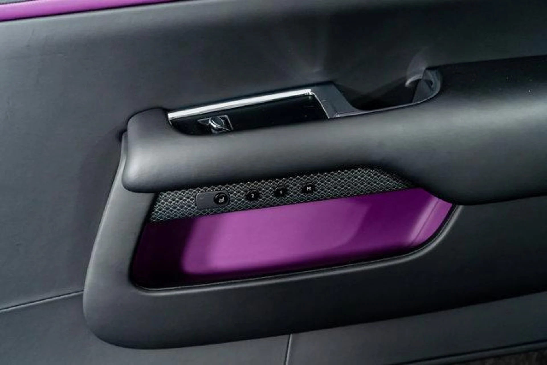 mph030_1213739780_qp_GMPC_Cd_N_Kt_Fnsgwe_Hyep_J2_Vfw_Y_a3a09c80f6