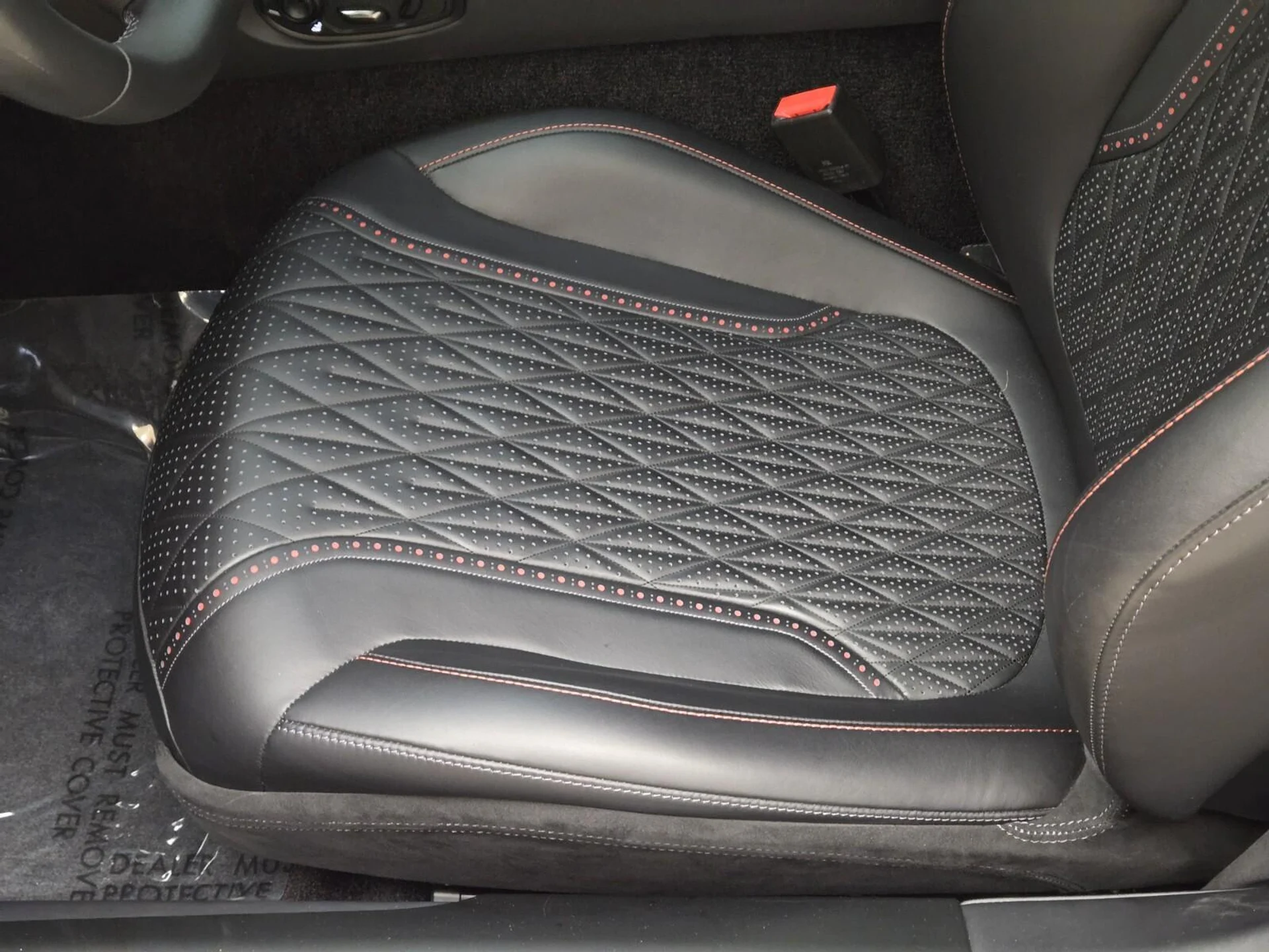 mph030_1213977351_Used_2024_Aston_Martin_DB_12_1753163996_3371895638
