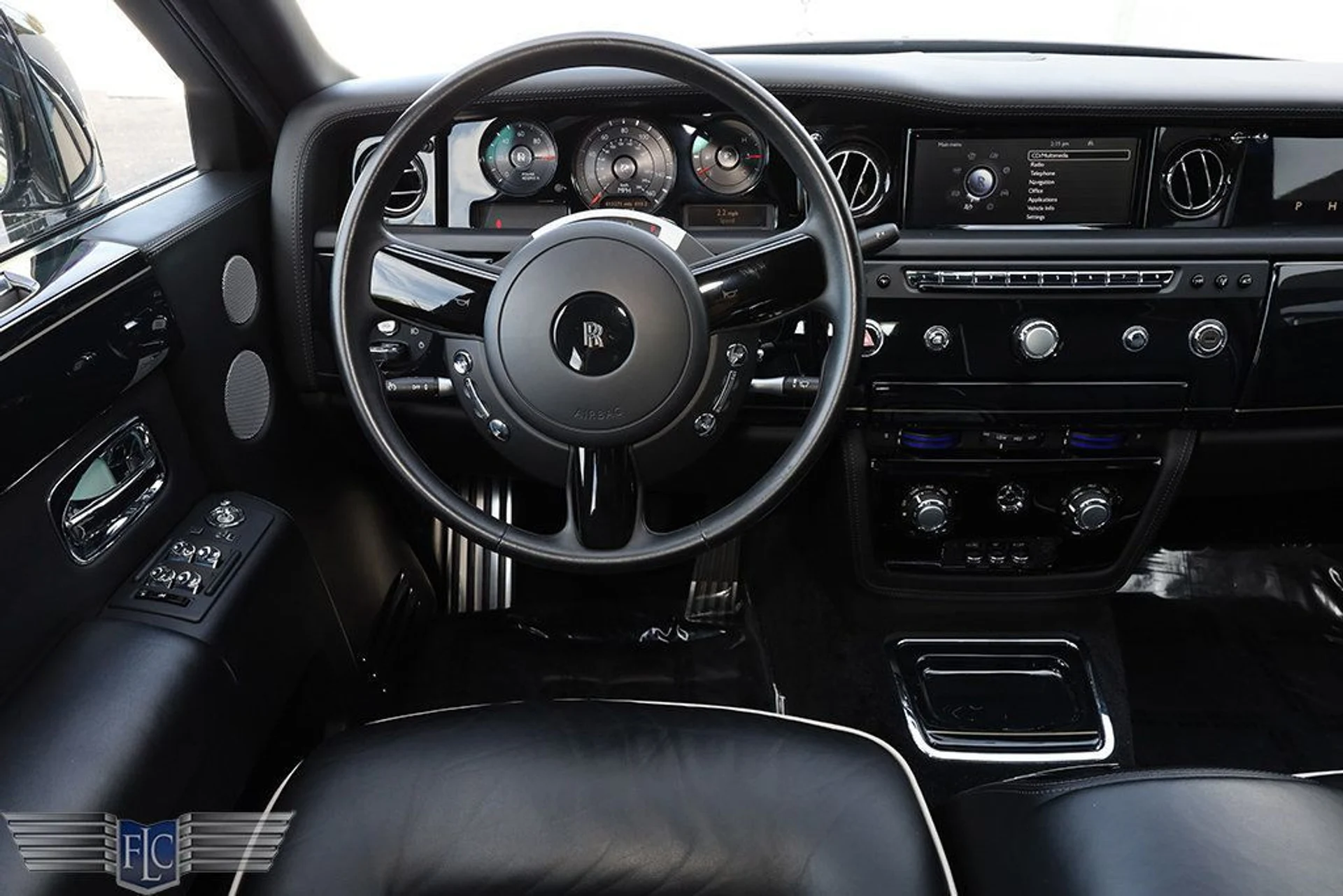 mph030_1227090843_used_2016_rolls_royce_phantom_4drsedan_6305_22959100_31_1024_5538f29976