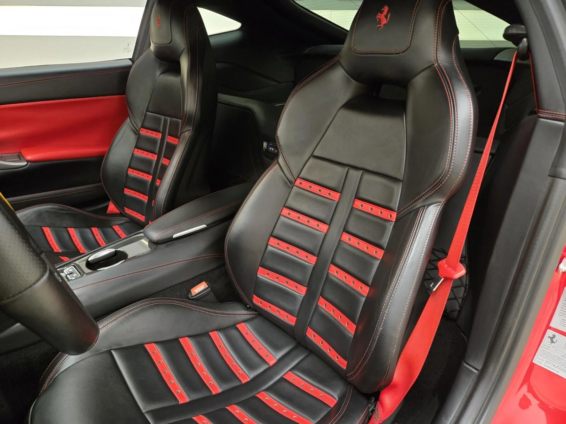 mph030_1230235251_Used_2016_Ferrari_F12_Berlinetta_1760770862_e8ed1c43fb