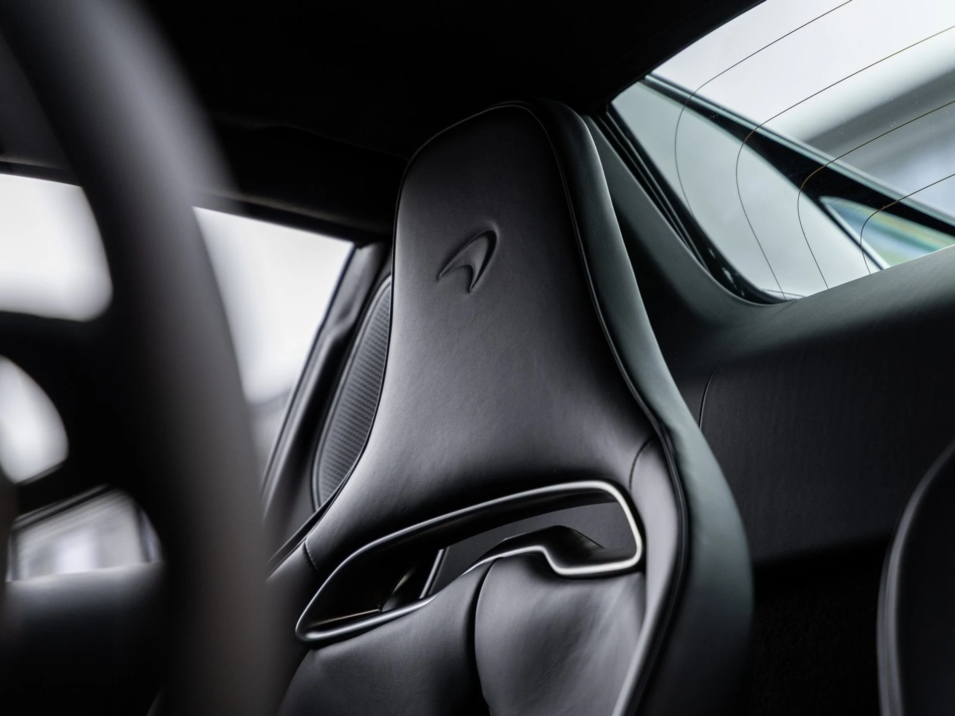 mph030_123406644_31_d03f094840