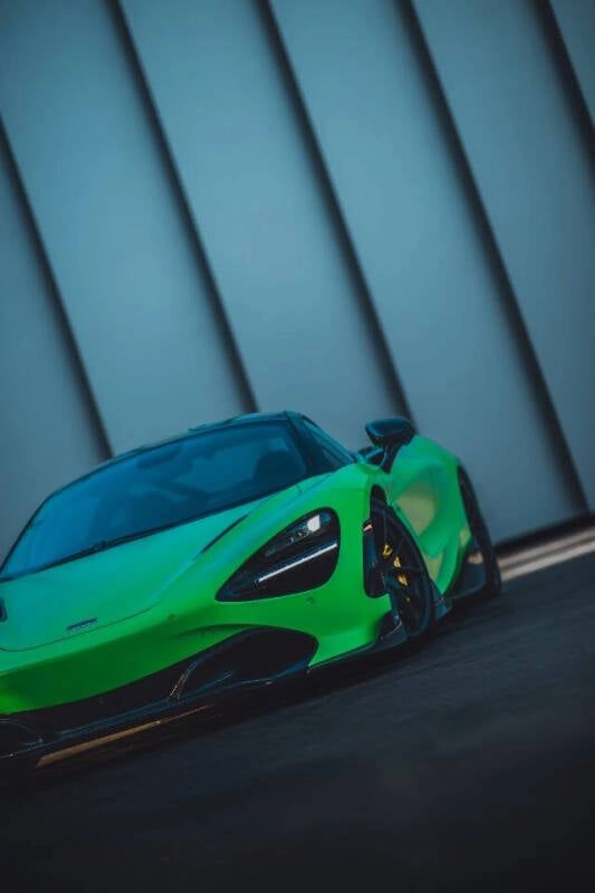 mph030_1244067659_2018_mclaren_720s_performance_2dr_coupe_cb5025d9a9