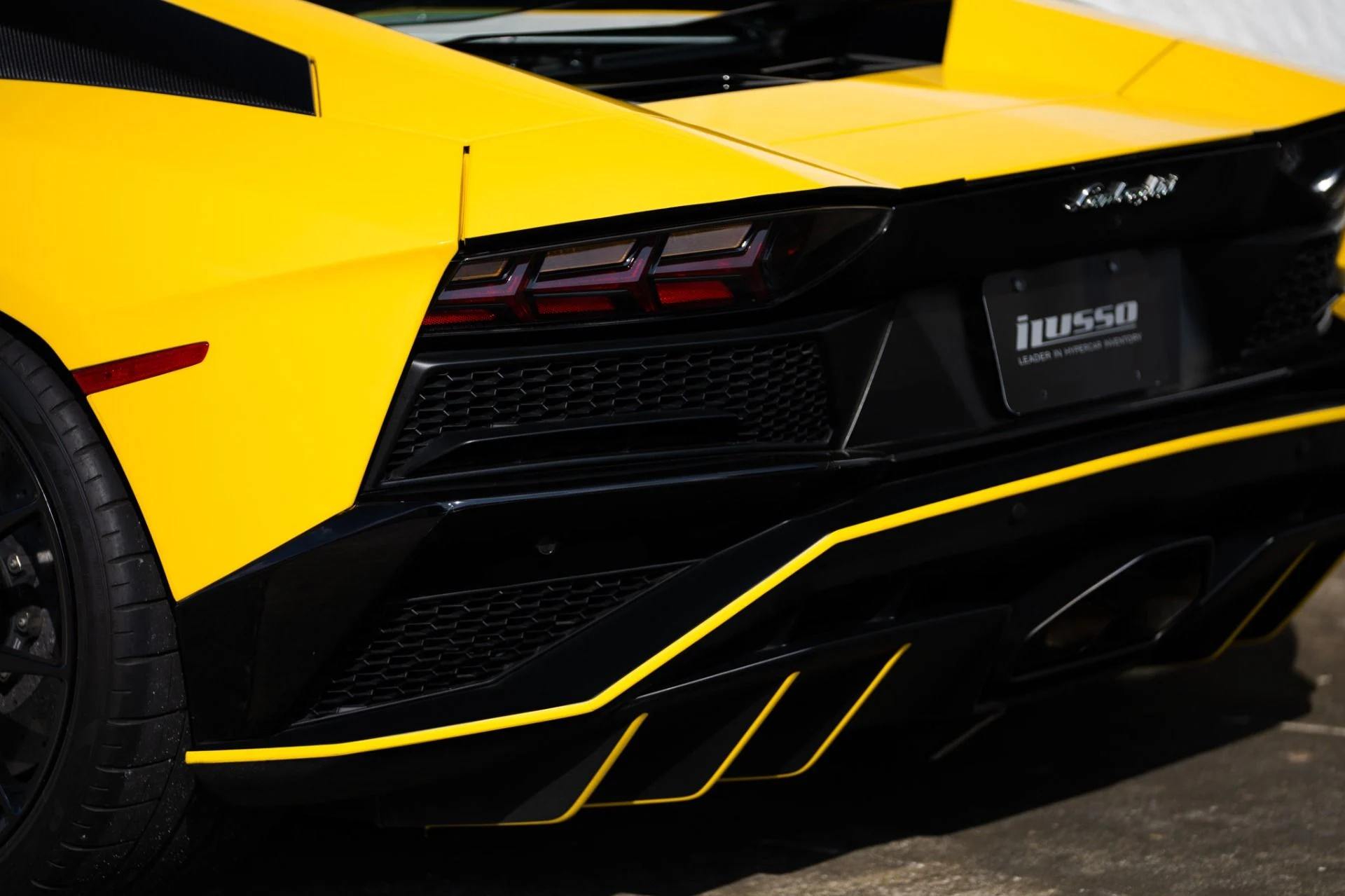 mph030_1256861336_Used_2018_Lamborghini_Aventador_S_LP_740_4_S_1761083362_34653aaa8f