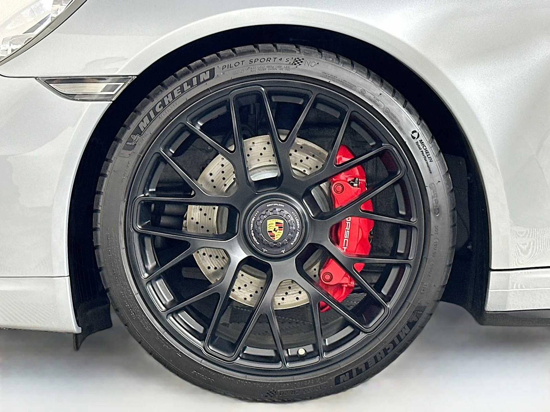 mph030_1261179080_dc64a4de54cc5b9dc19c6100ac21304c_132fe642ec