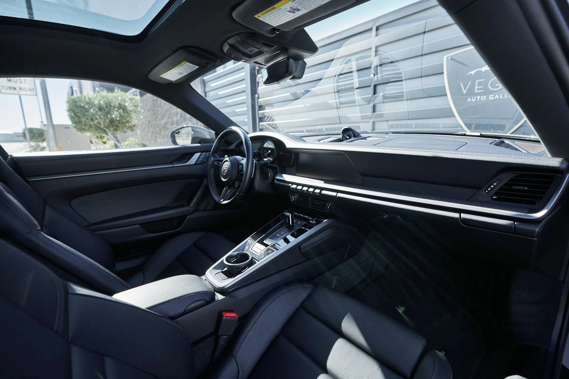 mph030_1283884738_Used_2024_Porsche_911_Carrera_S_1763676131_cb37968400