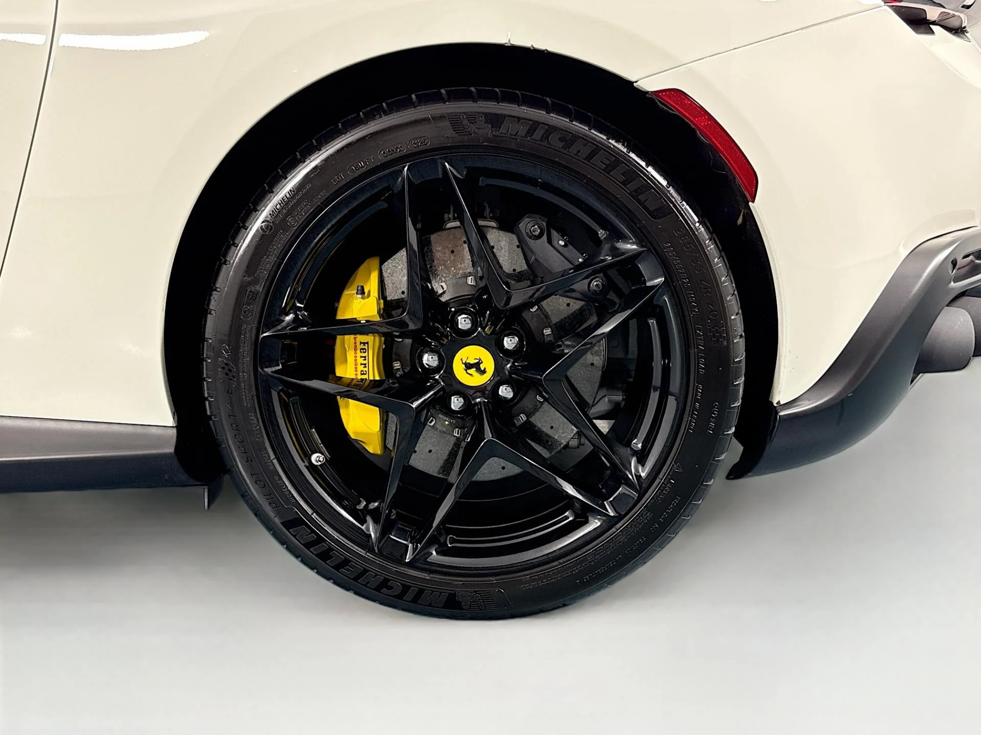mph030_1285130211_Used_2023_Ferrari_Roma_1784158053_b615a93058