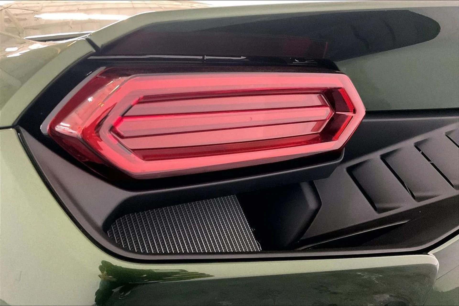 mph030_1287778119_2fc5acea88d38d4f37bddd5a5e0bac0fx_ac02477e2e