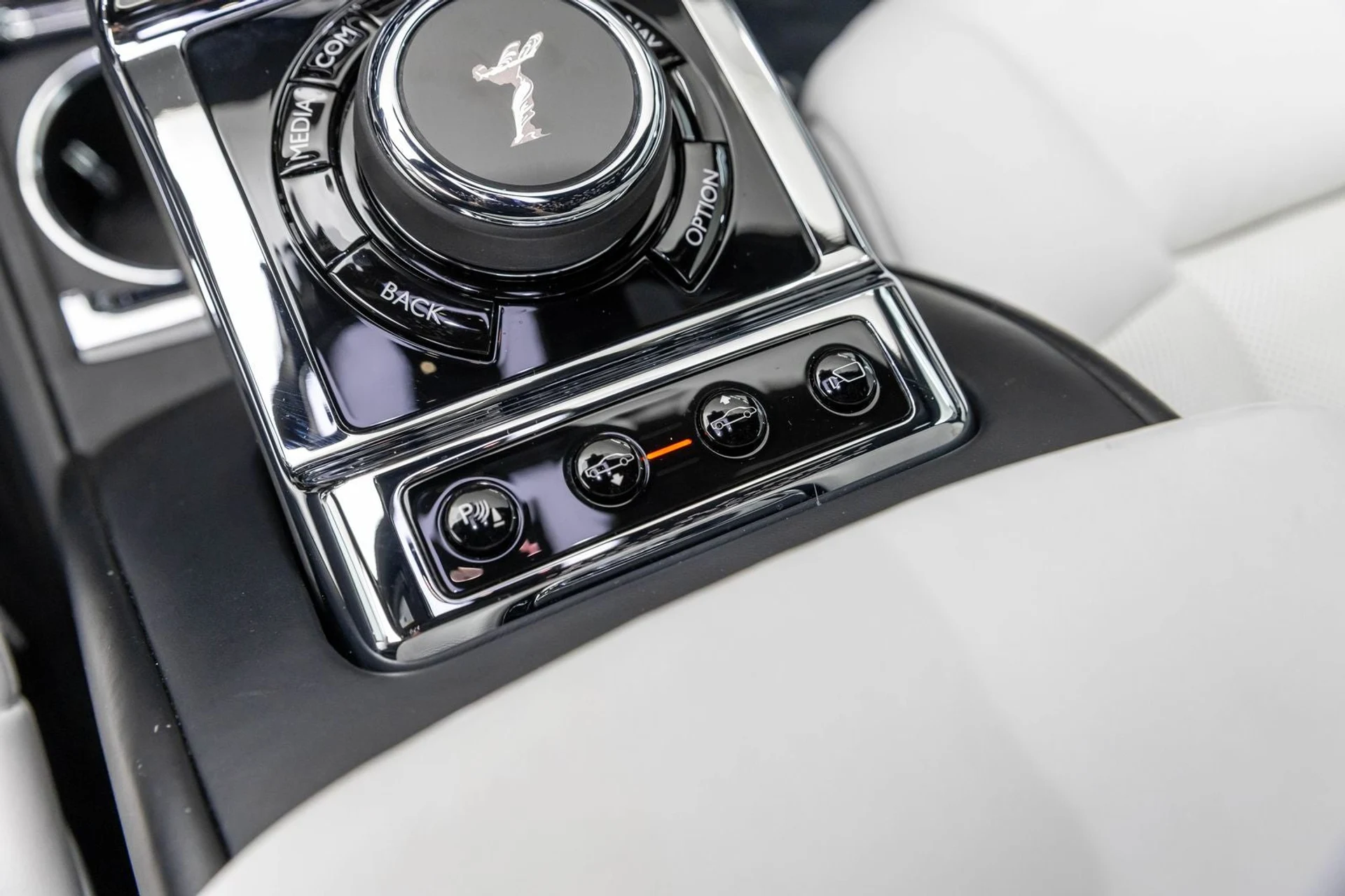 mph030_1298541220_31_feec9bc37e