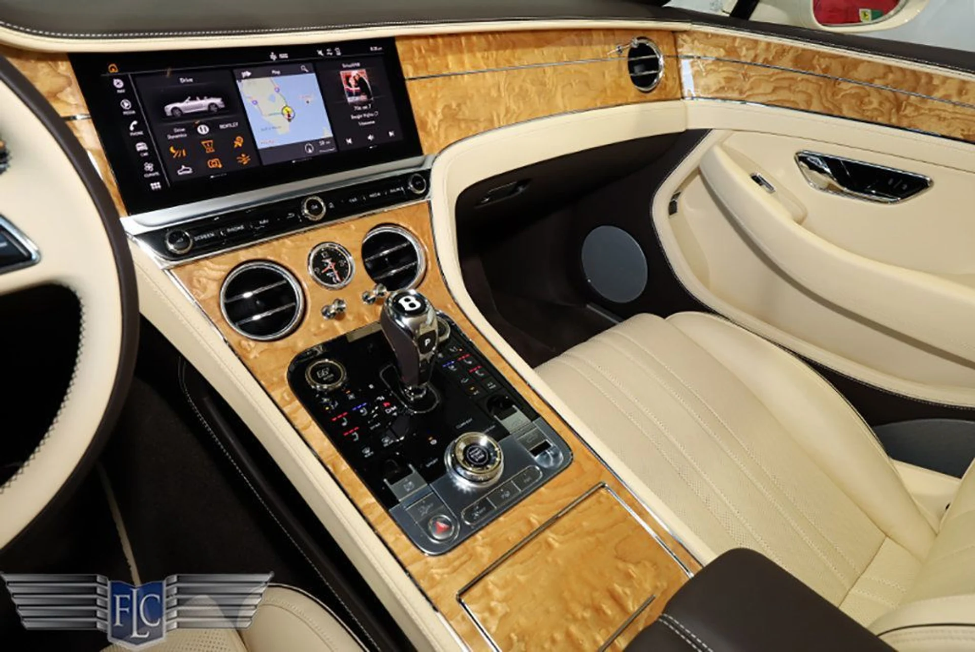 mph030_130847749_used_2022_bentley_continental_gtcv8convertible_9689_23023913_31_1024_b7397bd3a4