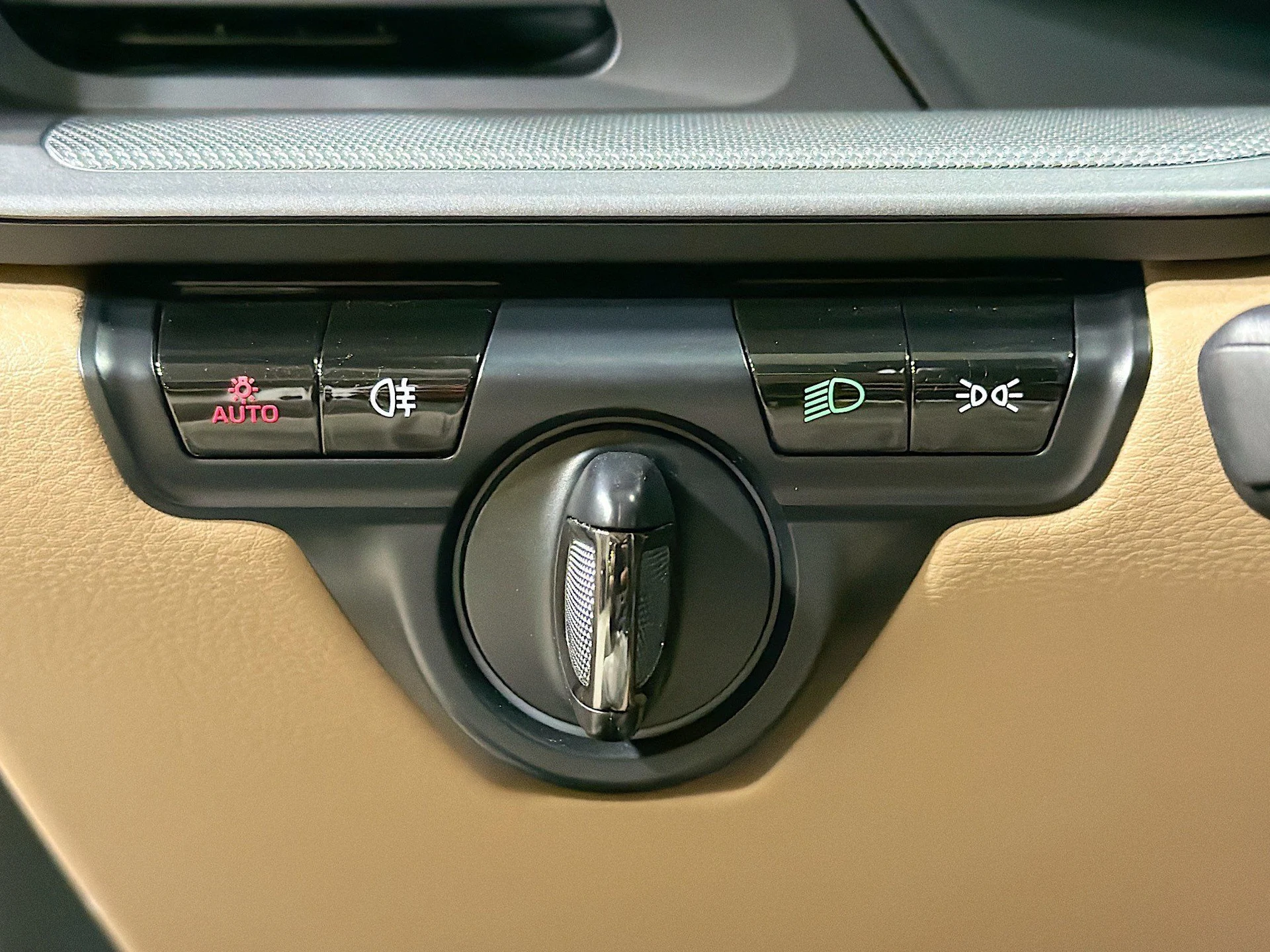 mph030_1309380284_3417b074ea48e3ab2397e03809828bb8_e4b74dc59c