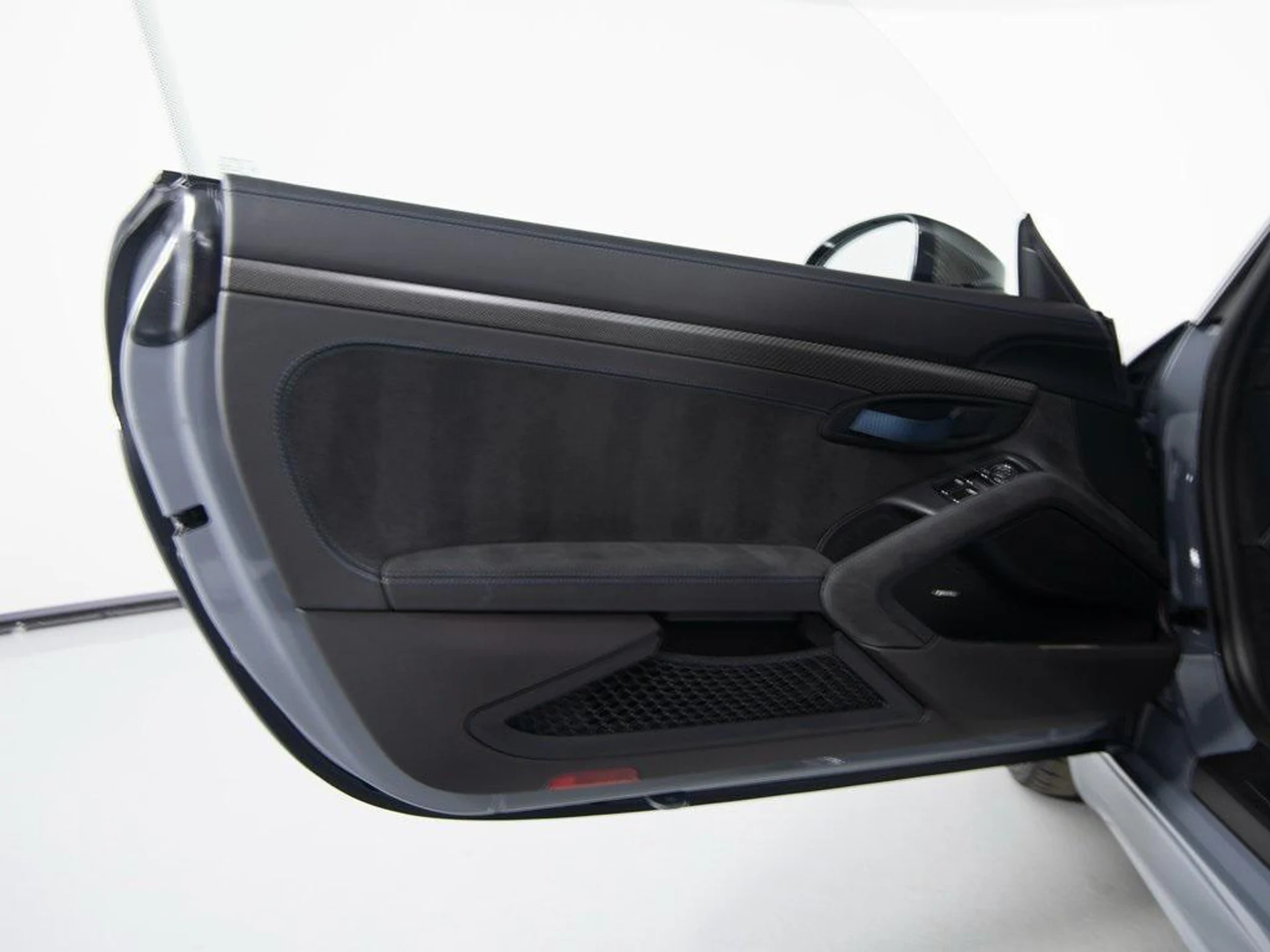 mph030_131649509_O_Yib2r_Dd_Wy2_R_Jn_AF_7hs_Lv_KKOXAE_1583b12073