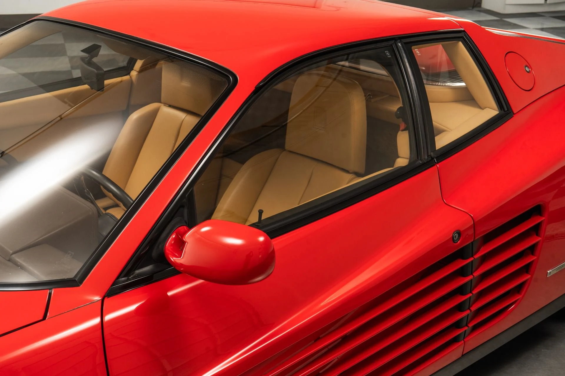 mph030_1319229499_Used_1988_Ferrari_Testarossa_1758664010_6e5404a09f